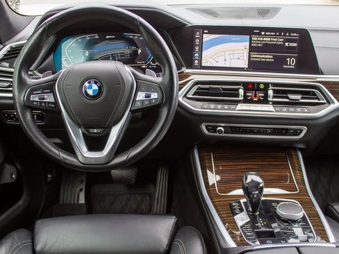 Used 2021 BMW X5 xDrive45e w/ Parking Assistance Package image 13