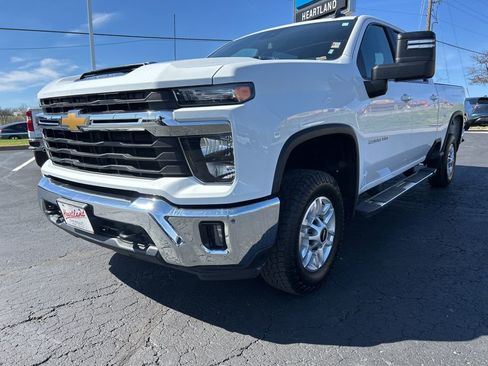 Used 2025 Chevrolet Silverado 2500 LT w/ Convenience Package image 1