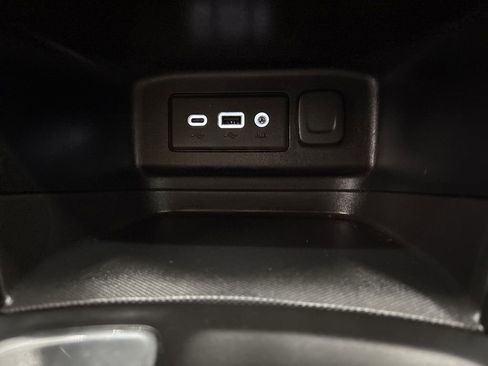 Used 2020 Chevrolet Equinox LS w/ LS Convenience Package FWD image 20