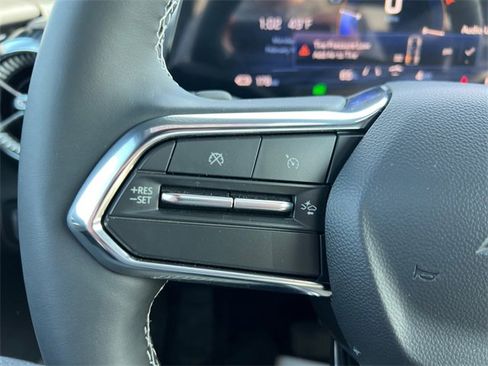 Used 2025 Chevrolet Blazer EV LT image 21