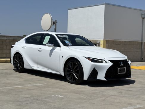 Certified 2025 Lexus IS 350 F Sport RWD image 2