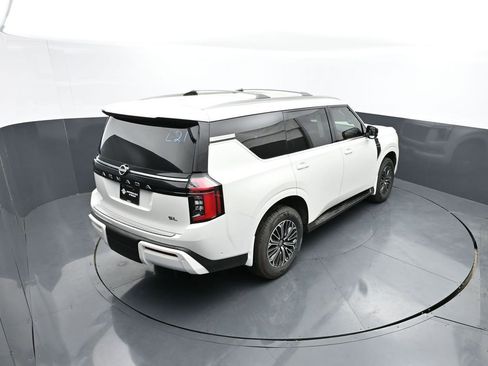 New 2026 Nissan Armada SL w/ Captain's Chari Seat Package AWD/4WD image 17