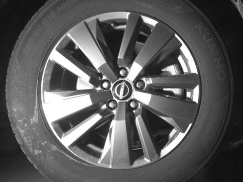 Used 2025 Nissan Pathfinder SV image 13