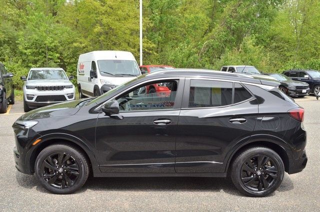 Used 2024 Buick Encore GX Sport Touring AWD/4WD image 5