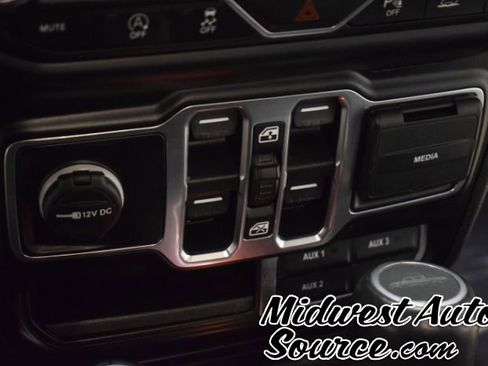 Used 2020 Jeep Gladiator Overland image 20