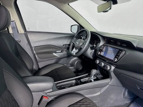 Used 2023 Nissan Kicks SV w/ Interior Electronics Package image 28
