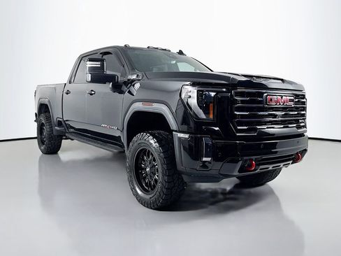 Used 2024 GMC Sierra 3500 AT4 w/ AT4 Premium Plus Package AWD/4WD image 3