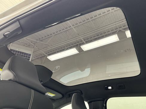 Used 2023 Volvo C40 P8 Recharge Plus image 37