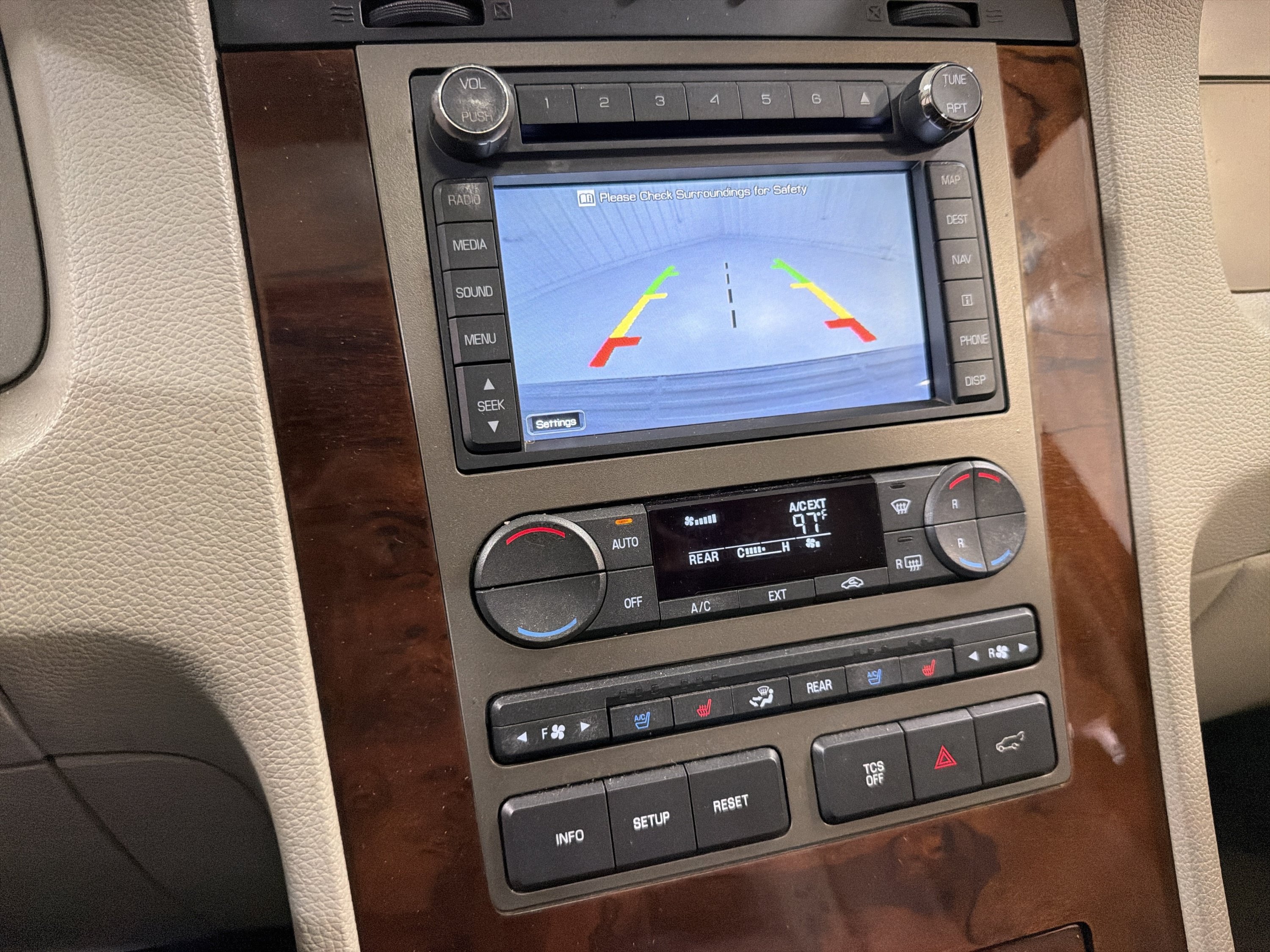 Used 2012 Lincoln Navigator 2WD image 19