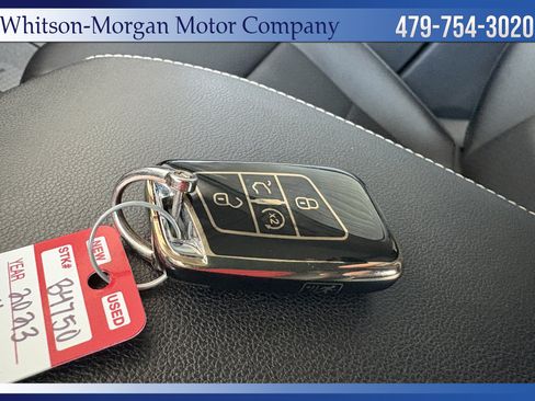 Used 2023 Volkswagen Atlas SE w/ Panoramic Sunroof Package FWD image 24