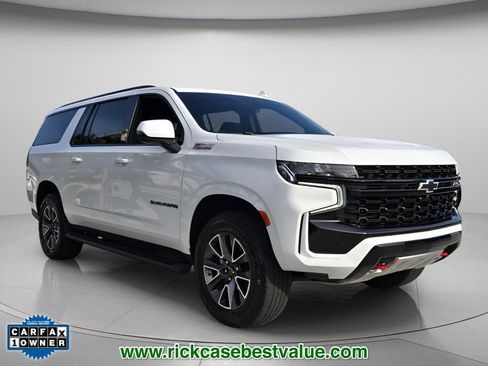 Used 2024 Chevrolet Suburban Z71 w/ Luxury Package AWD/4WD image 9