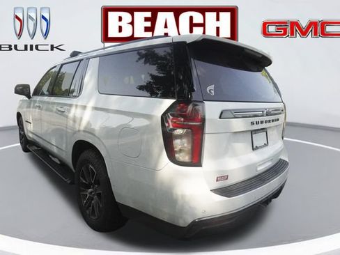 Used 2022 Chevrolet Suburban Z71 w/ Z71 Off-Road Package AWD/4WD image 5