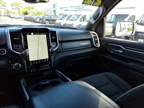 Used 2022 RAM 1500 Big Horn AWD/4WD image 15