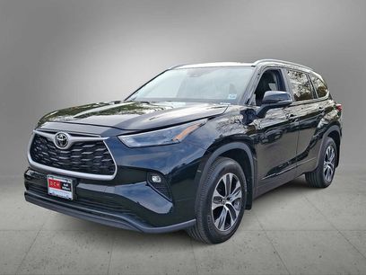Used 2023 Toyota Highlander XLE