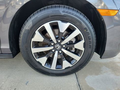 Certified 2025 Honda Odyssey EX-L image 7