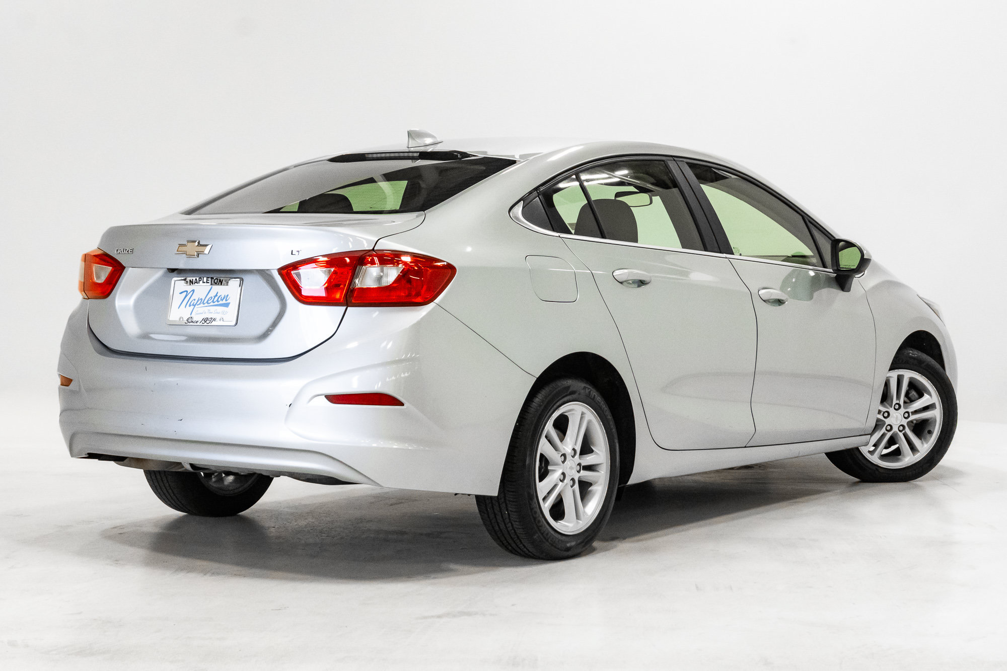 Used 2018 Chevrolet Cruze LT FWD image 25