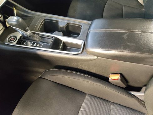 Used 2025 Nissan Sentra SV image 26