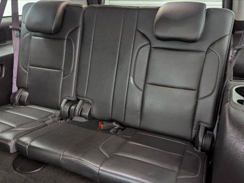 Used 2017 Chevrolet Suburban LT AWD/4WD image 18