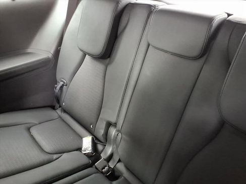 Used 2025 Kia Carnival SX Prestige FWD image 21