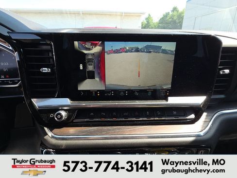 Used 2023 GMC Sierra 1500 SLT w/ SLT Premium Plus Package AWD/4WD image 12