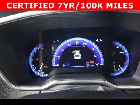 Used 2022 Toyota Corolla Cross XLE w/ Convenience Package image 24