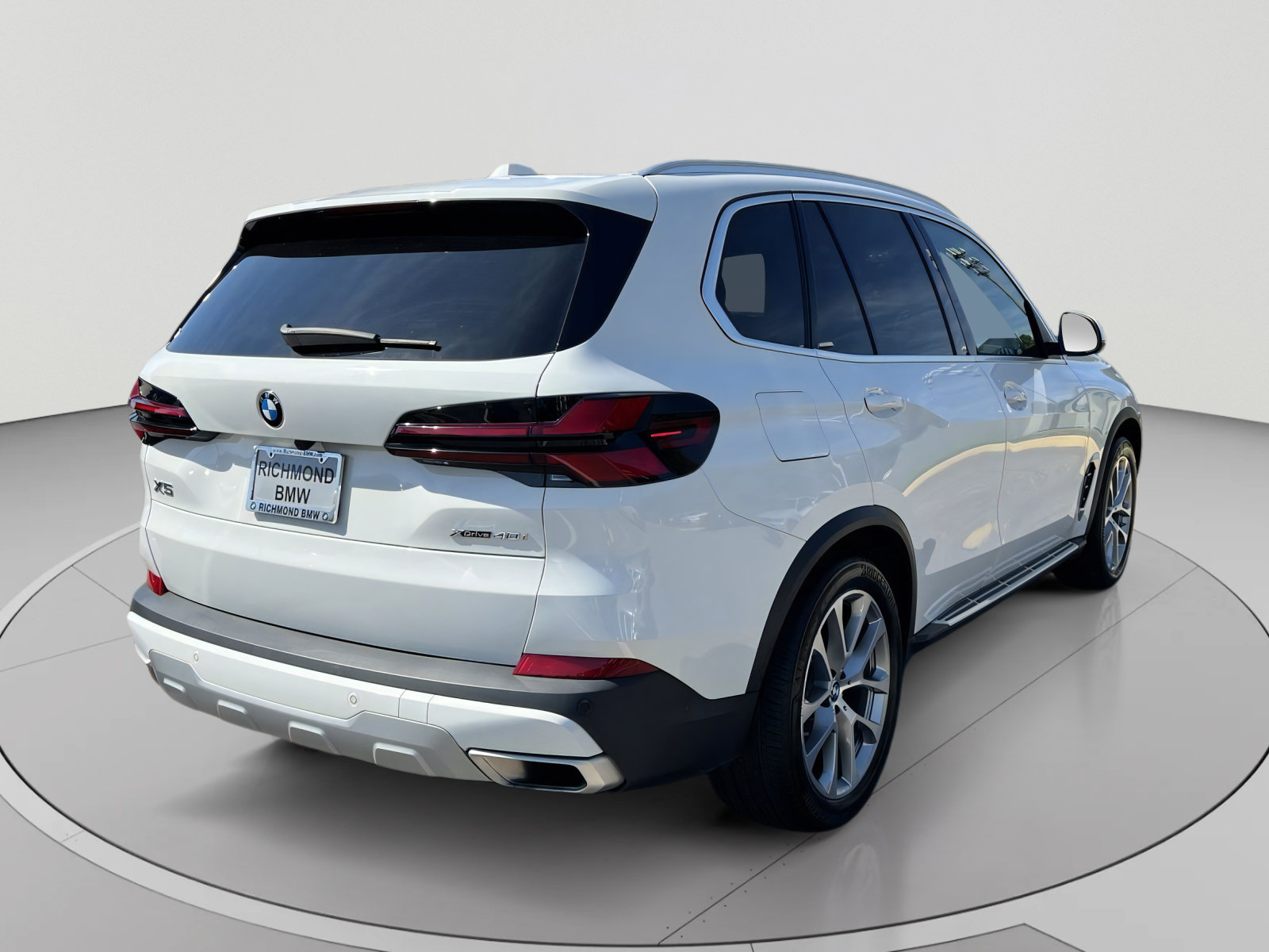 Used 2026 BMW X5 xDrive40i AWD/4WD image 5