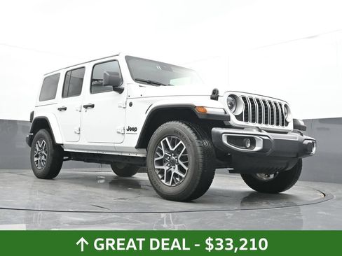 Used 2025 Jeep Wrangler Unlimited Sahara AWD/4WD image 41