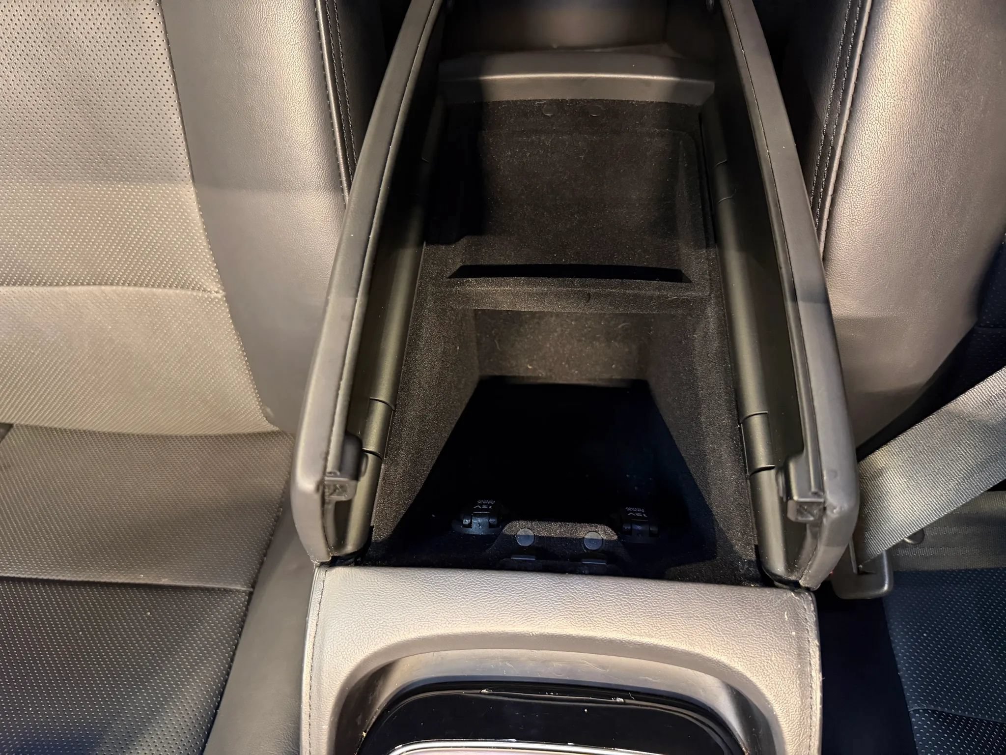 Used 2016 Hyundai Equus Ultimate RWD image 28