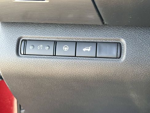 Used 2023 Nissan Pathfinder SL AWD/4WD image 34