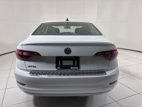 Used 2021 Volkswagen Jetta S w/ Driver Assistance Package FWD image 3