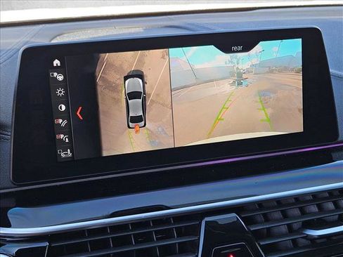 Used 2018 BMW M550i xDrive image 14