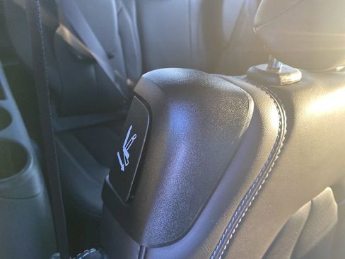 New 2026 Chrysler Pacifica Select image 12