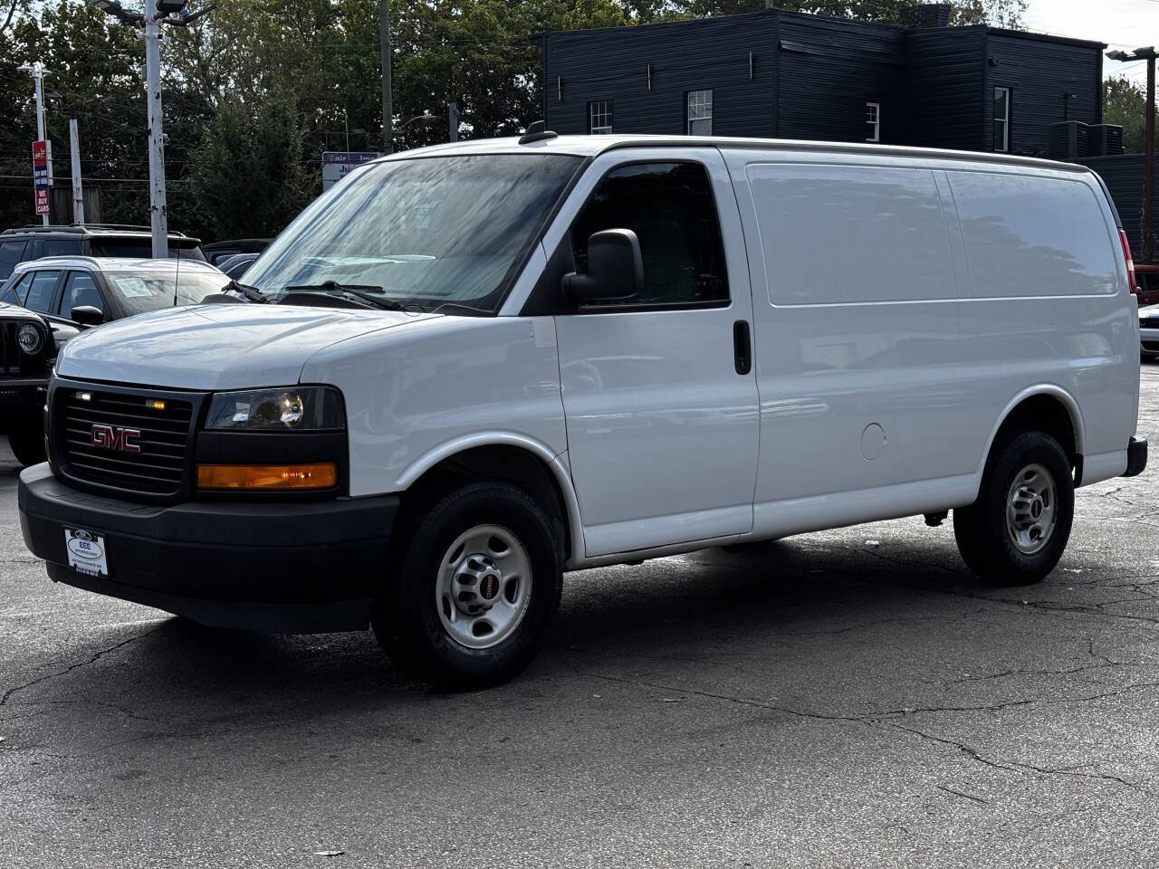 Used 2018 GMC Savana 2500 w/ Driver Convenience Package RWD image 4