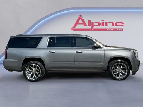 Used 2020 GMC Yukon XL Denali w/ Denali Premium Package AWD/4WD image 6