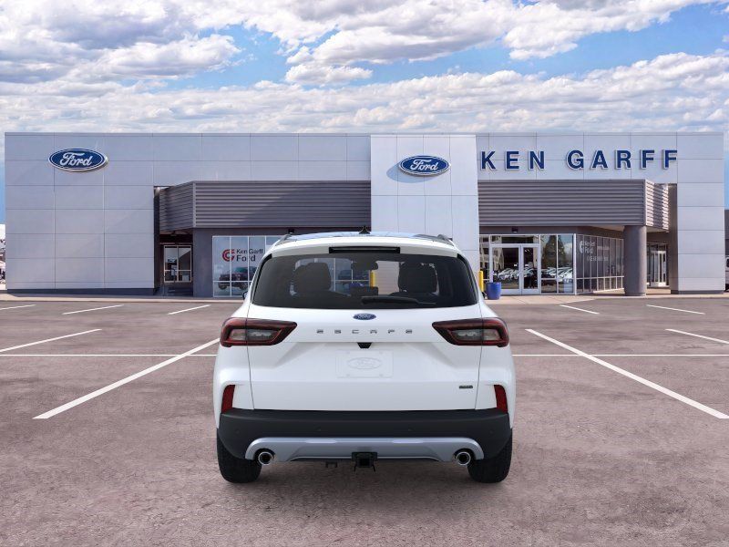 Used 2024 Ford Escape SE w/ PHEV Premium Package FWD image 8