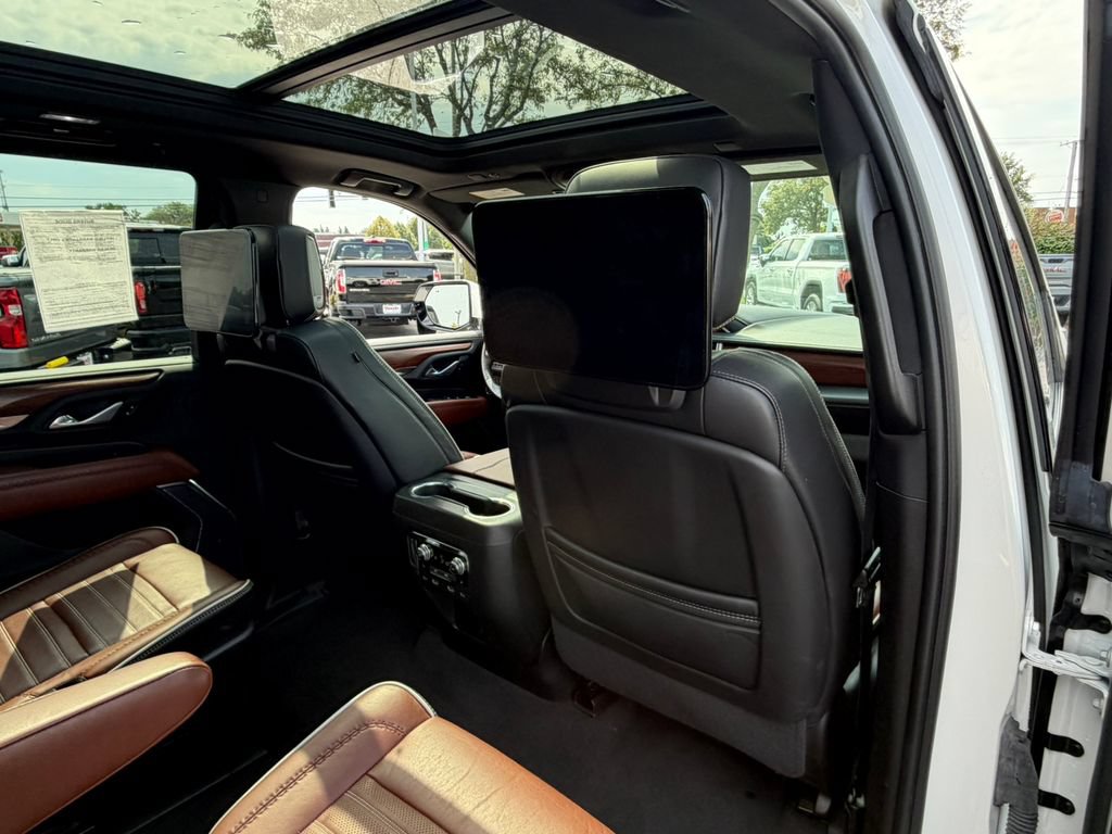 Certified 2023 GMC Yukon Denali Ultimate AWD/4WD image 19