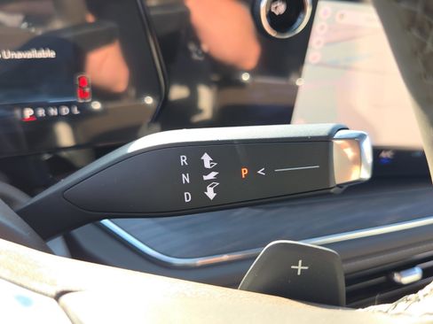 New 2026 Chevrolet Suburban Z71 image 20