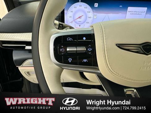 Certified 2025 Genesis GV80 3.5T Prestige AWD/4WD image 22