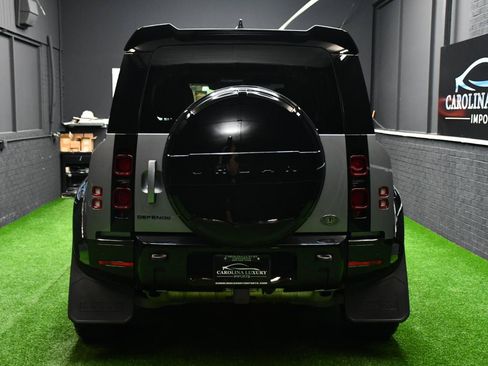 Used 2023 Land Rover Defender 110 X-Dynamic SE AWD/4WD image 14