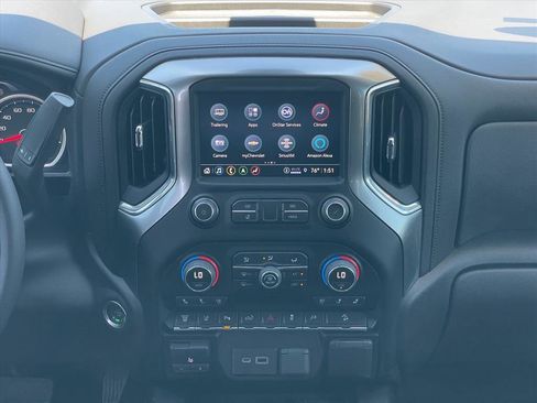 Used 2022 Chevrolet Silverado 2500 LTZ w/ LTZ Plus Package image 15