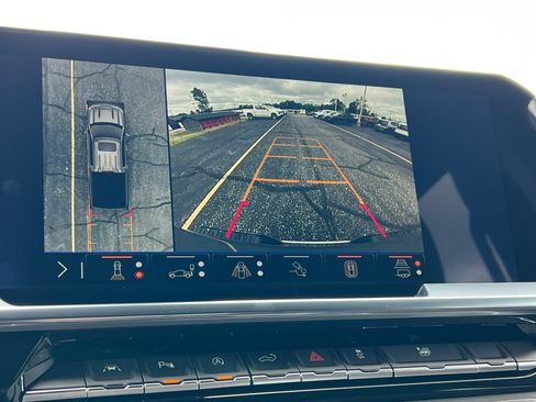 New 2026 Chevrolet Silverado 1500 High Country w/ Technology Package AWD/4WD image 30