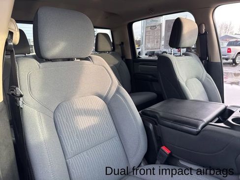 Used 2019 RAM 1500 Big Horn image 29