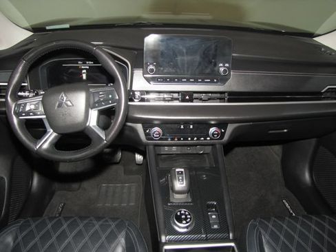 Used 2022 Mitsubishi Outlander SEL AWD/4WD image 14