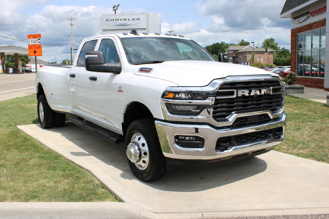 Used 2025 RAM 3500 Tradesman AWD/4WD image 5