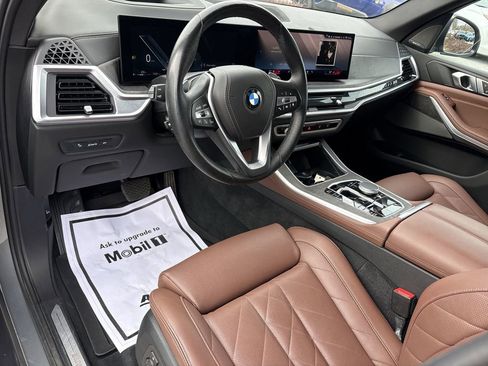 Used 2024 BMW X5 xDrive40i w/ Premium Package AWD/4WD image 11