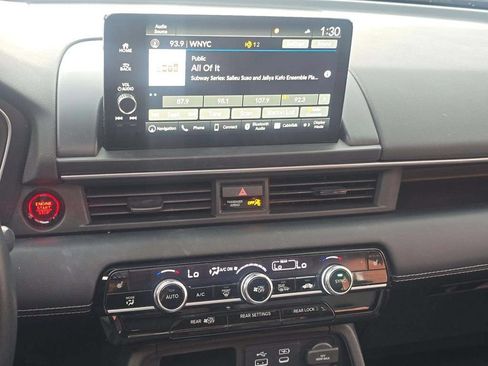 Used 2023 Honda Pilot Touring image 7
