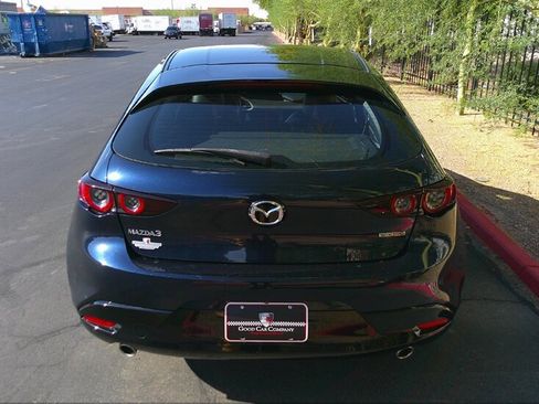 Used 2021 MAZDA MAZDA3 s image 4