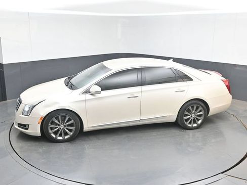 Used 2013 Cadillac XTS FWD image 19