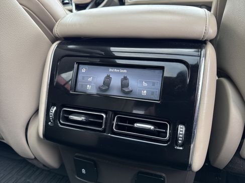 Used 2020 Lincoln Aviator Reserve w/ Equipment Group 202A AWD/4WD image 25