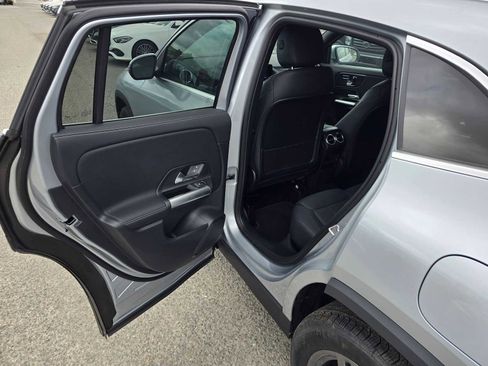 New 2025 Mercedes-Benz GLA 250 4MATIC image 17